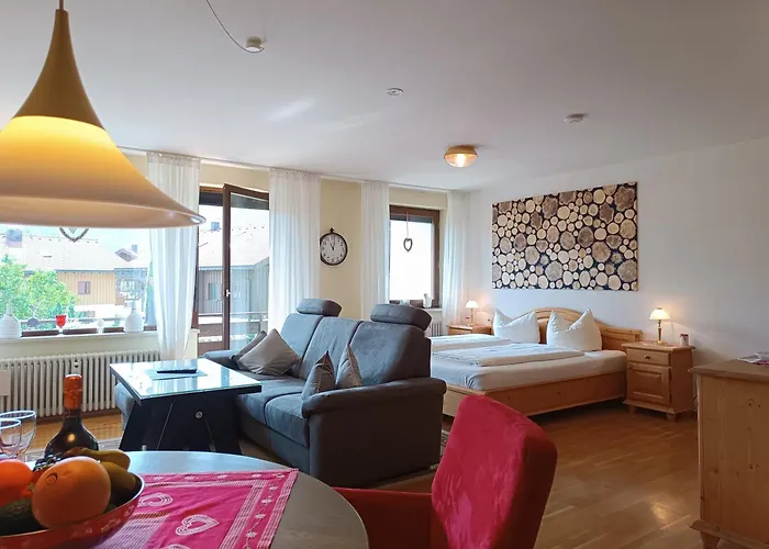 Alpengluehen - Hallenbad & Sauna * Obermaiselstein