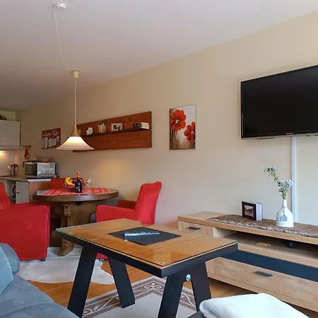 Alpengluehen - Hallenbad & Sauna Appartement Obermaiselstein